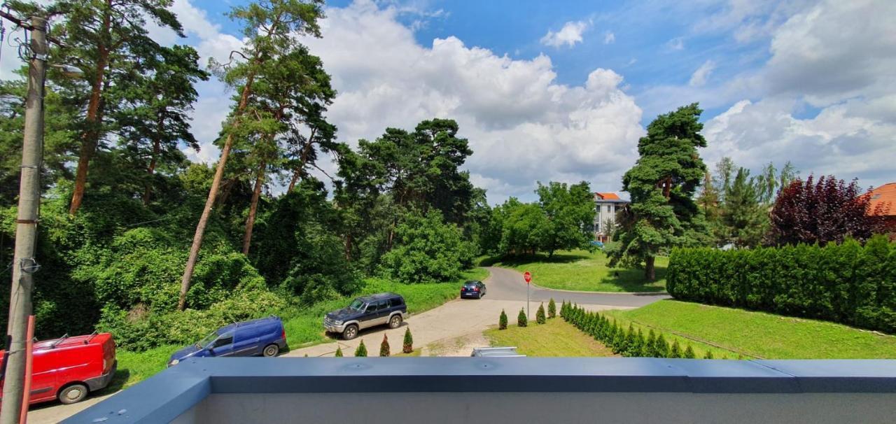 The Pines Serviced Apartments Μπρασόβ Εξωτερικό φωτογραφία
