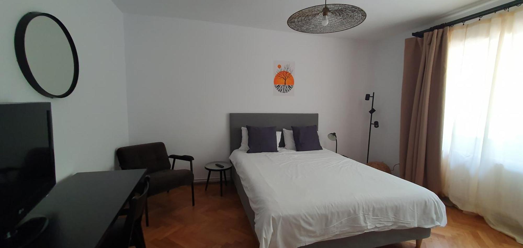 The Pines Serviced Apartments Μπρασόβ Εξωτερικό φωτογραφία