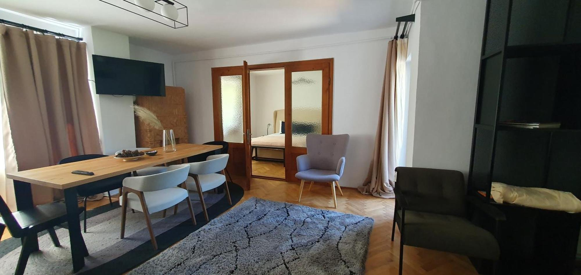 The Pines Serviced Apartments Μπρασόβ Εξωτερικό φωτογραφία